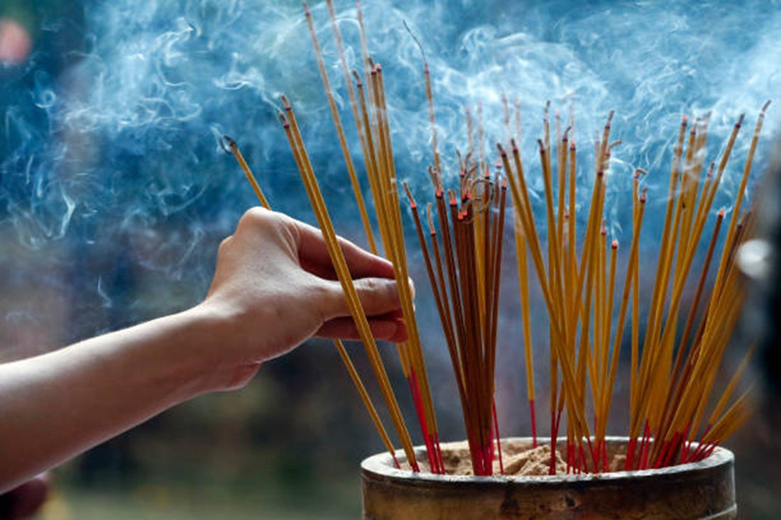 Best Incense Scents for Beginners Who Want a Calm Home